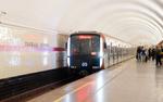 Новый состав «Балтиец» в коричневой ливрее начал работу в метро Петербурга