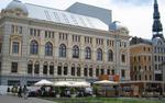 Старейший за рубежом русский театр отмечает 130-летний юбилей