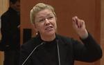 Мизулина: беглецов от алиментов следует лишать водительских прав