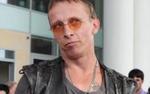 Гонимый геями Охлобыстин променял сотовые телефоны на одежду