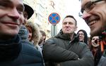 Навальному закрыли выход из дома еще на три месяца