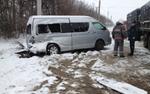 На Кубани микроавтобус с детьми попал в ДТП