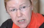 Мизулина предложила сразу сажать за любую переписку с детьми на сексуальные темы