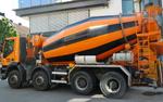 На Рублево-Успенском шоссе бетономешалка столкнулась с маршруткой