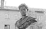 Городу Коврову подарили памятник с орфографической и исторической ошибками