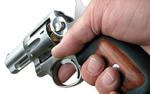 На севере Москвы неизвестный застрелил мужчину и женщину