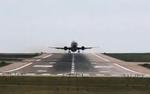 Boeing с отказавшим двигателем совершил посадку в аэропорту Петербурга