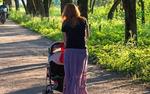 Супруги заподозрены в распространении наркотиков во время прогулок с ребенком