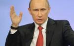 Путин отреагировал на упреки об обысках у Серебренникова фразой "Да дураки"
