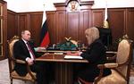 В Кремле подберут женщину-кандидата для участия в выборах президента