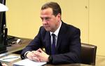 Медведев: от качества дорог зависит безопасность РФ