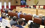 Деньги — в область, а на местах латают дыры