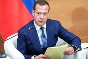 Медведев поручил выяснить, кто виноват в нарушении качества нефти