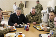 Депутат Госдумы дал оценку заявлениям Порошенко о силе украинской армии
