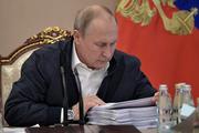 Путин в Гостином дворе начал отвечать на вопросы "Прямой линии"