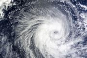 В Японии сотни тысяч жителей готовятся к эвакуации из-за тайфуна