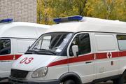 Школьница получила травму головы, упав с качелей в парке на севере Москвы
