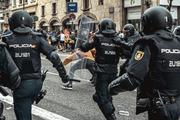 Беспорядки начались в Барселоне