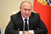 Владимир Путин обнял расплакавшуюся жительницу Петербурга