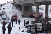 Частный автобус, упавший с моста в Забайкалье, перевозил туристов. Среди погибших - водитель