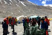 На склоне Эвереста обнаружены тела четырех альпинистов