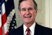 Буш-старший считает Трампа «хвастуном»