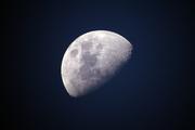 Уфологи рассмотрели на Луне большую подлодку