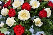 Путин прилетел в Кемерово и возложил цветы к мемориалу у ТЦ