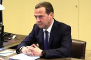 Медведев: Реформа по повышению пенсионного возраста будет поэтапной