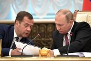 Медведев поручил обеспечить занятость россиян предпенсионного возраста