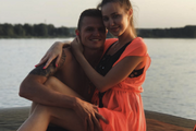Жена футболиста Дмитрия Тарасова родила дочь