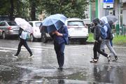 МЧС: в воскресенье на Москву обрушатся грозы и сильный ветер
