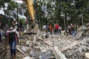 В результате землетрясения в Индонезии погибли 10 человек