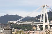 Жителям Генуи дают новые дома после эвакуации из зоны обрушения моста