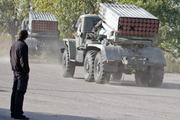 Эксклюзивные кадры переброски через Донецк бронетехники ДНР опубликовал военкор