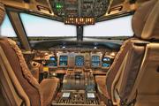 Пилот, спавший во время полета в бизнес-классе, возмутил пассажиров