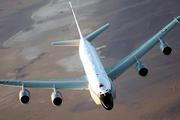 Британский самолет часами что-то разведывал у берегов Крыма