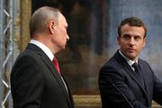 Путин и Макрон поговорили по телефону перед саммитом в Стамбуле