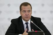 Медведев предложил Вьетнаму помощь в связи со штормом в Нячанге