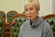 Омбудсмен Украины Людмила Денисова упала в обморок, когда выступал Порошенко
