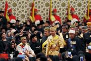Бруней вводит смертную казнь за супружескую измену. Виновных будут забивать камнями на площади