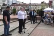 Порошенко обещал дать по морде украинцам