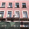 Владельцы дома на Лахтинской просят установить новые окна в рамках капремонта