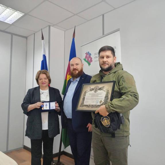 Председатель ОПКК Любовь Попова награждена медалью «Герой гуманитарной миссии»