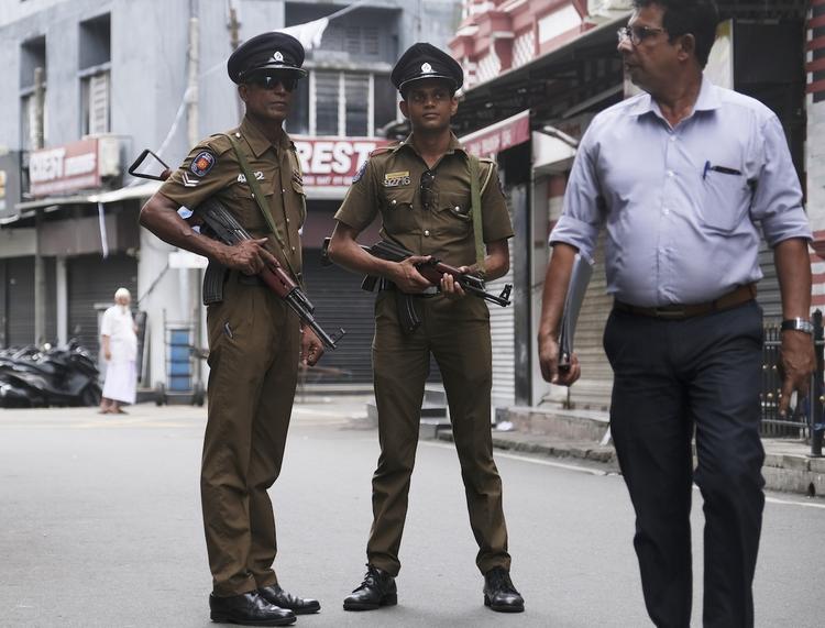 Из-за угрозы новых терактов на Шри-Ланке усилили охрану мостов
