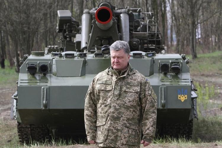 Порошенко заменил командующего военной операцией в Донбассе