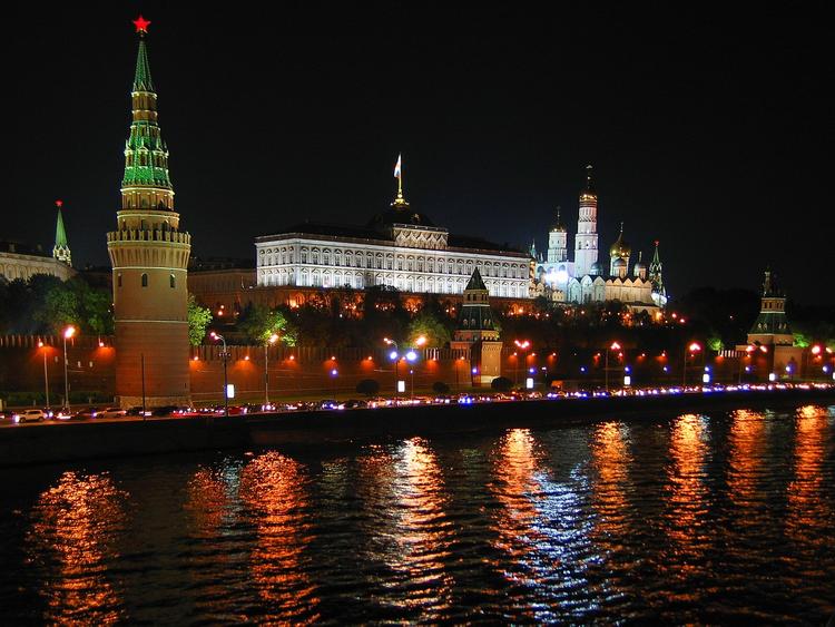 В Кремле отреагировали на признание российских паспортов недействительными в Украине