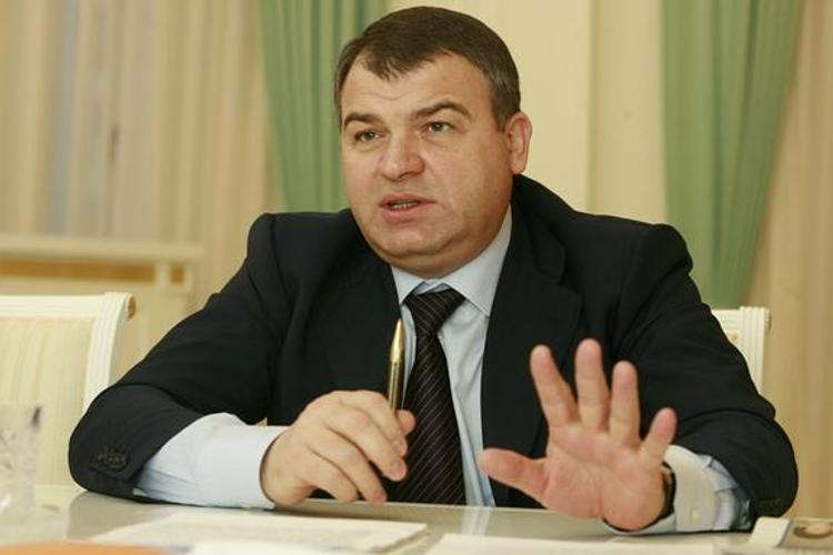 Анатолий Сердюков назначен председателем совета директоров ОАК. Какие задачи ему предстоит решить