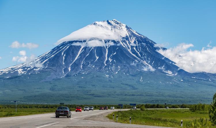 Японский альпинист сорвался со склона вулкана на Камчатке и погиб
