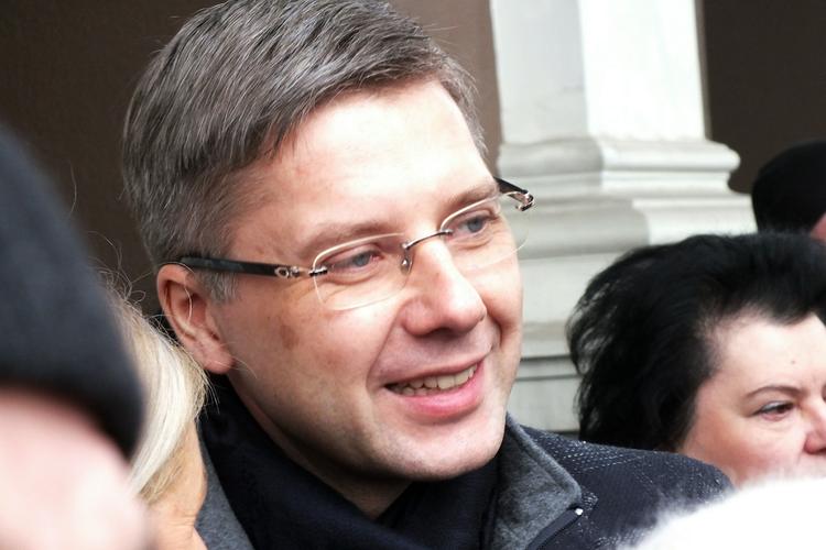 Бывший мэр Риги призвал готовиться к отмене антироссийских санкций
